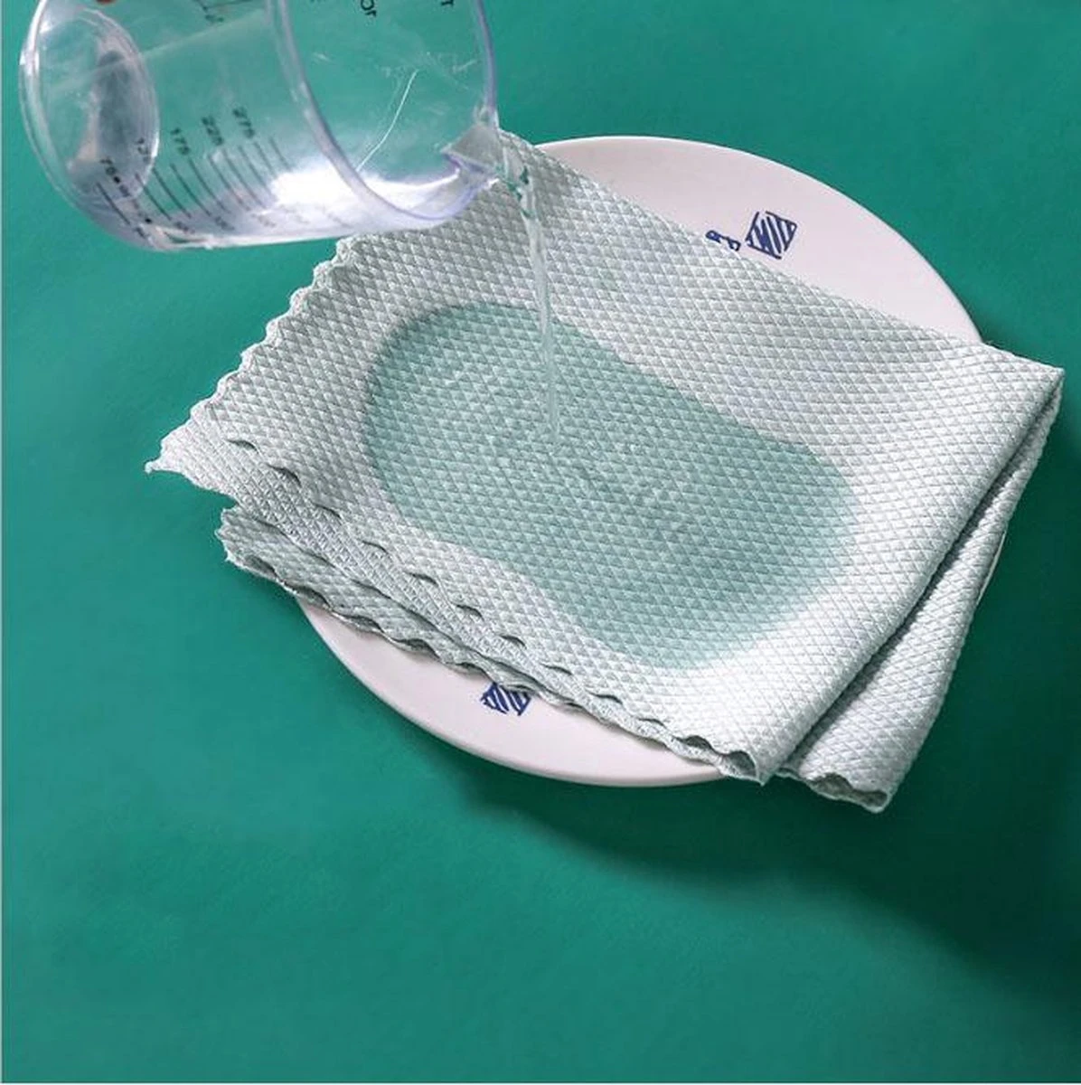 Lopoleis FACU XIV Microvezeldoekjes – 10 Stuks – Microvezeldoeken – Streepvrij – Reinigingsdoekjes – Schoonmaakdoeken – Spiegeldoeken – 30 X 40 Cm 4 Lopoleis FACU XIV Microvezeldoekjes – 10 Stuks – Microvezeldoeken – Streepvrij – Reinigingsdoekjes – Schoonmaakdoeken – Spiegeldoeken – 30 X 40 Cm - Afbeelding 2