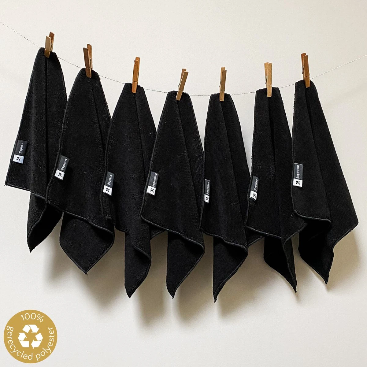 Kitchen Lab Co.® Microvezeldoekjes Zwart - Dagelijks Doekje Set 7 Stuks - 30x30cm - Gelabeld Met Weekdagen - Vaatdoekjes Microvezel 3 Kitchen Lab Co.® Microvezeldoekjes Zwart - Dagelijks Doekje Set 7 Stuks - 30x30cm - Gelabeld Met Weekdagen - Vaatdoekjes Microvezel