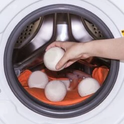 Drogerballen - Droogballen 6 Stuks XL - Herbruikbare Wasdrogerballen - Duurzaam - Energiebesparend 10 Drogerballen - Droogballen 6 Stuks XL - Herbruikbare Wasdrogerballen - Duurzaam - Energiebesparend -Schoonmaakartikelen Winkel 1200x1200 431