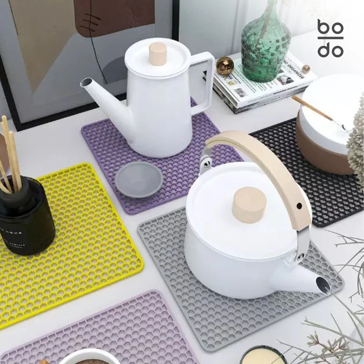 BODO Gootsteenmat Siliconen Donker Grijs - 34.5 X 34.5 Cm - Keuken Accessoires - Gootsteen Beschermer - Onderzetters Siliconen - Anti Kras 6 BODO Gootsteenmat Siliconen Donker Grijs - 34.5 X 34.5 Cm - Keuken Accessoires - Gootsteen Beschermer - Onderzetters Siliconen - Anti Kras - Afbeelding 4