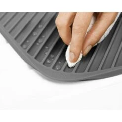 "Joseph Joseph Afdruipmat - Flume - Large - 31 X 43,5 Cm - Grijs" 11 "Joseph Joseph Afdruipmat - Flume - Large - 31 X 43,5 Cm - Grijs" -Schoonmaakartikelen Winkel 1200x1200 753