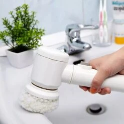 Apeiron Elektrische Schoonmaakborstel - Poetsmachine - Poliermachine - Schrobborstel - Handborstel - Werkborstel - Schrobber - Boorborstel - Wasborstel - Schoonmaakmiddelen - Reinigingsborstel - 3 Opzetstukken 30 Apeiron Elektrische Schoonmaakborstel - Poetsmachine - Poliermachine - Schrobborstel - Handborstel - Werkborstel - Schrobber - Boorborstel - Wasborstel - Schoonmaakmiddelen - Reinigingsborstel - 3 Opzetstukken -Schoonmaakartikelen Winkel 1200x1200 889