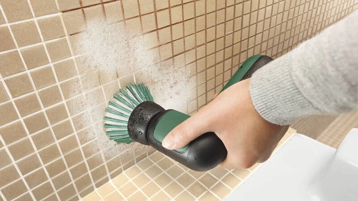 Bosch Universal Brush - Snoerloze Reiningsborstel 7 Bosch Universal Brush - Snoerloze Reiningsborstel - Afbeelding 5