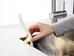 Joseph Joseph Edge Vaatwasborstel - Met Ingebouwde Gootsteensteun - Antraciet 13 Joseph Joseph Edge Vaatwasborstel - Met Ingebouwde Gootsteensteun - Antraciet -Schoonmaakartikelen Winkel 1200x904