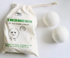 Jean's Goods Drogerballen - Droogballen - Wasdrogerballen - Wasdroger Ballen - Wasbol - Wasbollen - Wasballen - Energiebesparende Producten - Energiebesparend - Duurzaam Cadeau - RWS Wol - Zero Waste - Wasverzachter - Beige - 6 Stuks 12 Jean's Goods Drogerballen - Droogballen - Wasdrogerballen - Wasdroger Ballen - Wasbol - Wasbollen - Wasballen - Energiebesparende Producten - Energiebesparend - Duurzaam Cadeau - RWS Wol - Zero Waste - Wasverzachter - Beige - 6 Stuks -Schoonmaakartikelen Winkel 1200x997