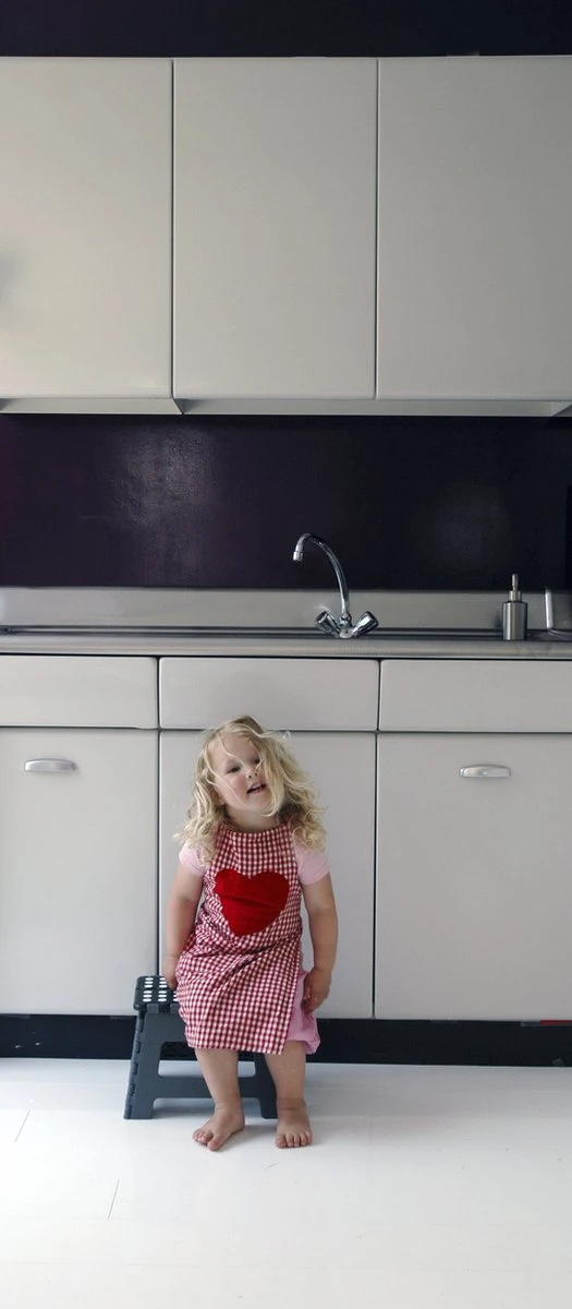 PUHLMANN - Inklapbare Kruk, JAMES, Plastic, Grijs, 22 Cm Hoog, Max 100 Kilo 6 PUHLMANN - Inklapbare Kruk, JAMES, Plastic, Grijs, 22 Cm Hoog, Max 100 Kilo - Afbeelding 4