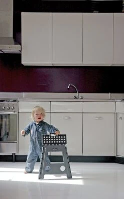 PUHLMANN - Inklapbare Kruk, JAMES, Plastic, Grijs, 40 Cm Hoog, Max 90 Kilo -Schoonmaakartikelen Winkel 746x1200 3