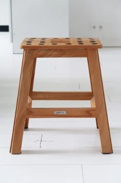 PUHLMANN - Inklapbare Kruk, JAMES, Hout, 41 Cm Hoog, Max 150 Kilo 17 PUHLMANN - Inklapbare Kruk, JAMES, Hout, 41 Cm Hoog, Max 150 Kilo -Schoonmaakartikelen Winkel 800x1200 10