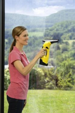 Kärcher Window Vac WV 2 Plus N Ruitenreiniger - 75 M²/h Tot 105 M²/h 33 Kärcher Window Vac WV 2 Plus N Ruitenreiniger - 75 M²/h Tot 105 M²/h -Schoonmaakartikelen Winkel 800x1200 4