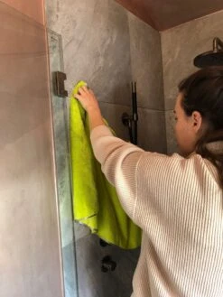 Microvezelstore.nl - Droogdoek Badkamer - Quick Dry / Fastdry Droogdoek - Groot 60x90cm - Grijs 10 Microvezelstore.nl - Droogdoek Badkamer - Quick Dry / Fastdry Droogdoek - Groot 60x90cm - Grijs -Schoonmaakartikelen Winkel 900x1200 10